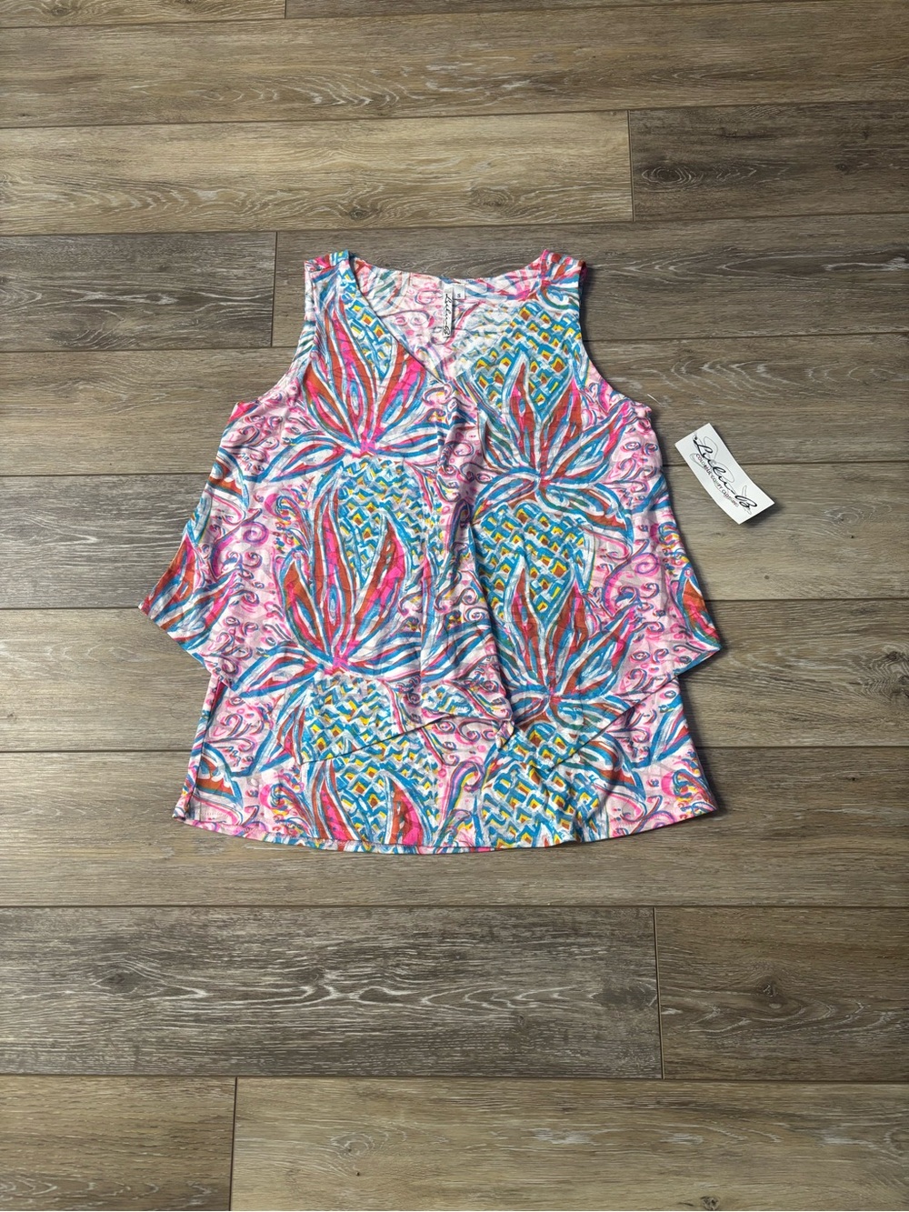 Lulu-B Tiered Tank Top Sz S Pineapple V-Neck Sleeveless Beach Vacation Pool NWT